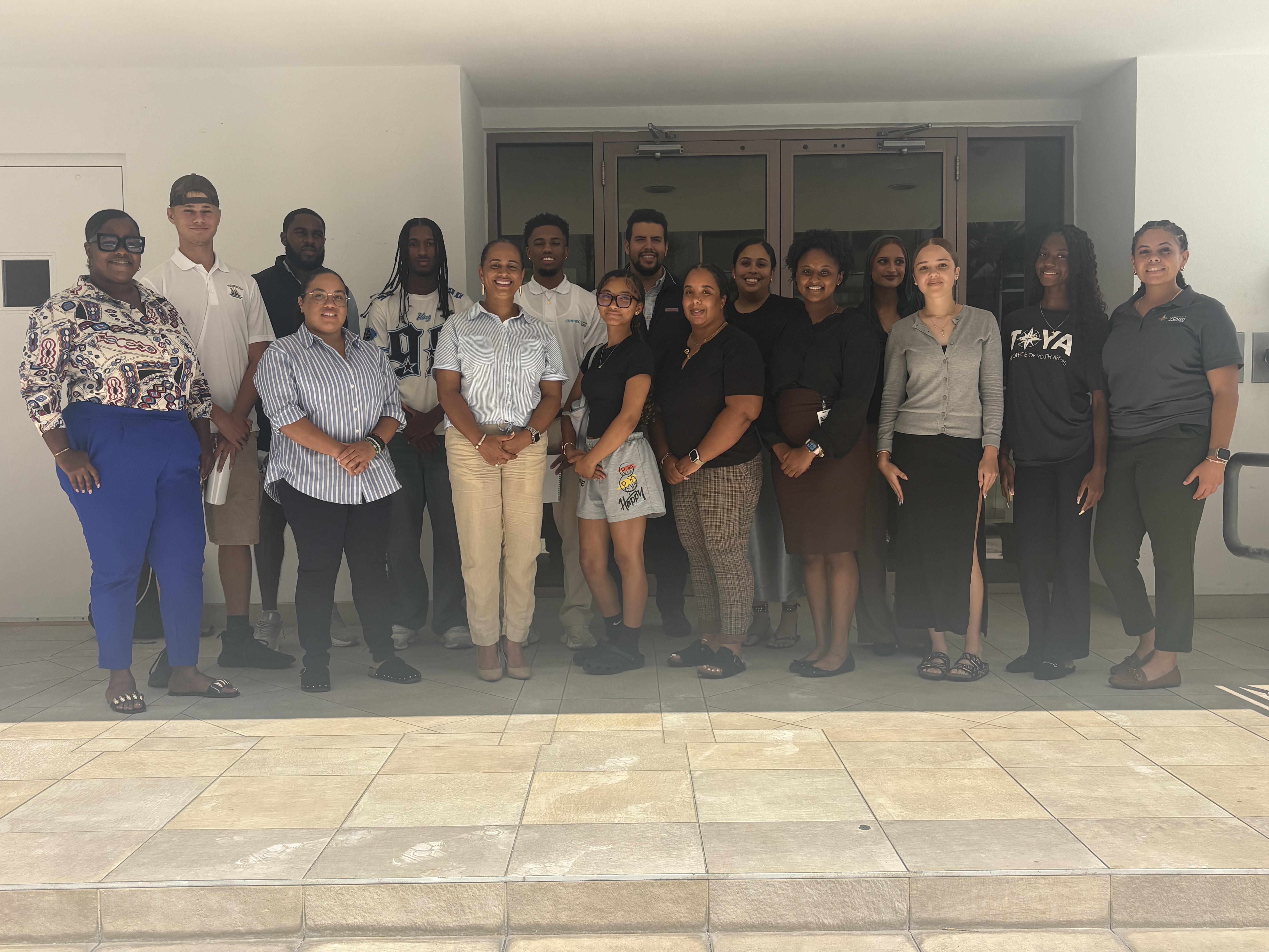 Minister Meets with Youth Leader on International Youth Day