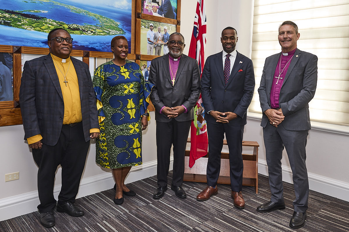 Premier Welcomes Anglican Church Leaders to Cabinet Office Ahead of St. Mary's 400th Anniversary Rededication