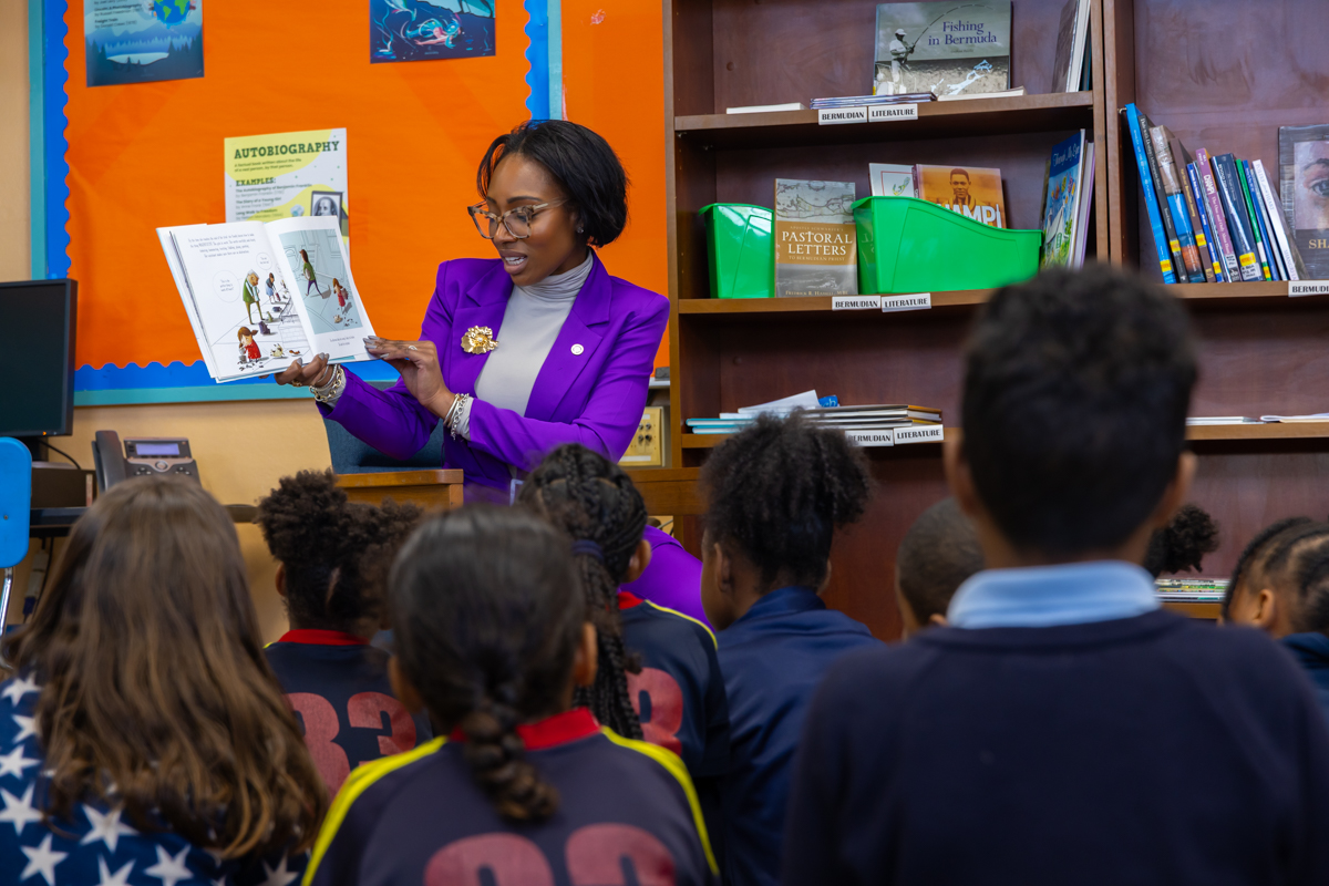 Minister Lightbourne reads to Prospect Primary students for World Book Day