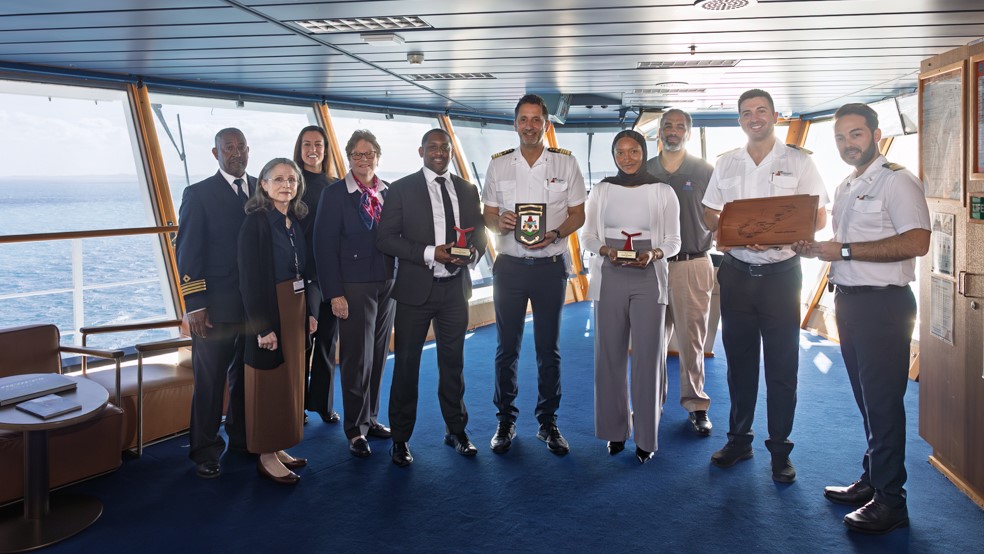 Carnival Spirit Comes to Bermuda