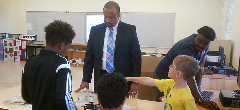 Minister Education, R Wayne Scott at STEAM summer camp